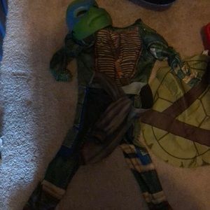 Teenage mutant ninja turtle costume (Leonardo)